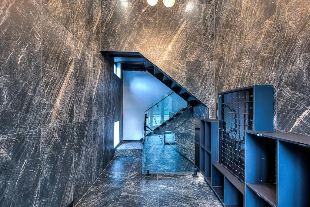 Ndg Dreams! New & Modern 3Br Easy City Life มอนทรีอัล ภายนอก รูปภาพ