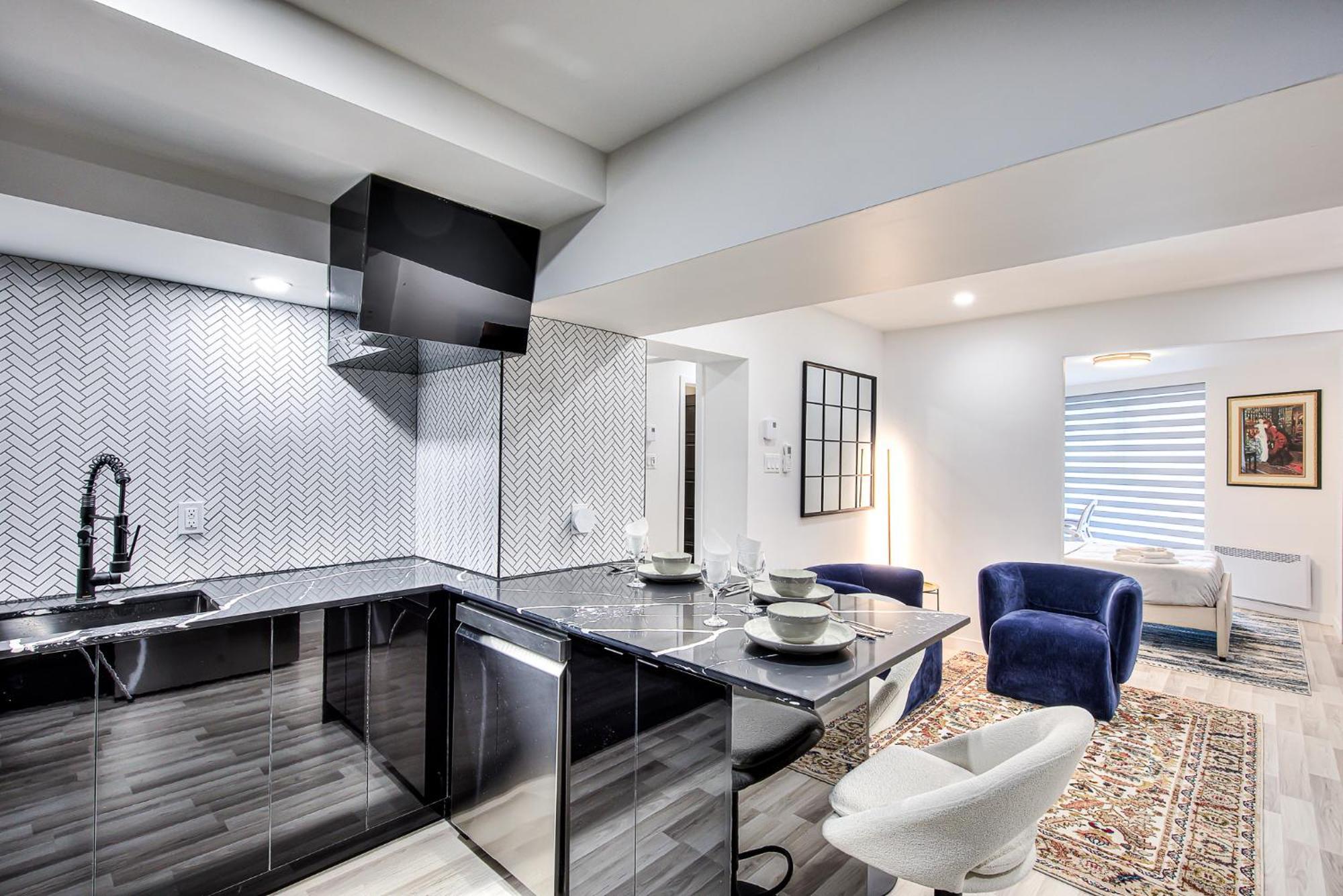 Ndg Dreams! New & Modern 3Br Easy City Life มอนทรีอัล ภายนอก รูปภาพ