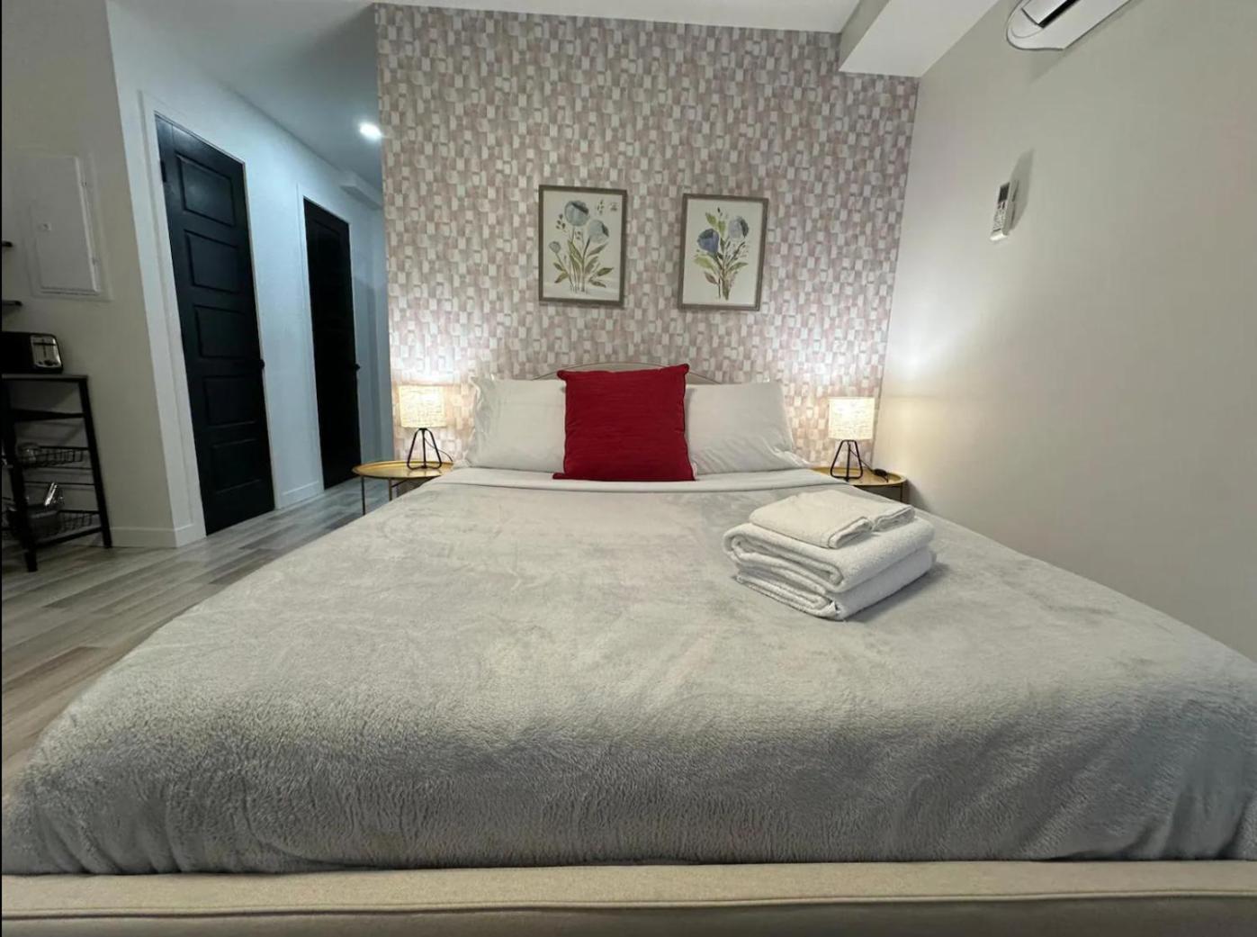 Ndg Dreams! New & Modern 3Br Easy City Life มอนทรีอัล ภายนอก รูปภาพ