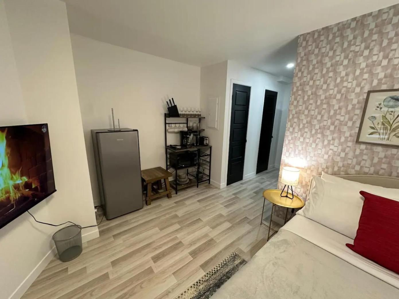 Ndg Dreams! New & Modern 3Br Easy City Life มอนทรีอัล ภายนอก รูปภาพ