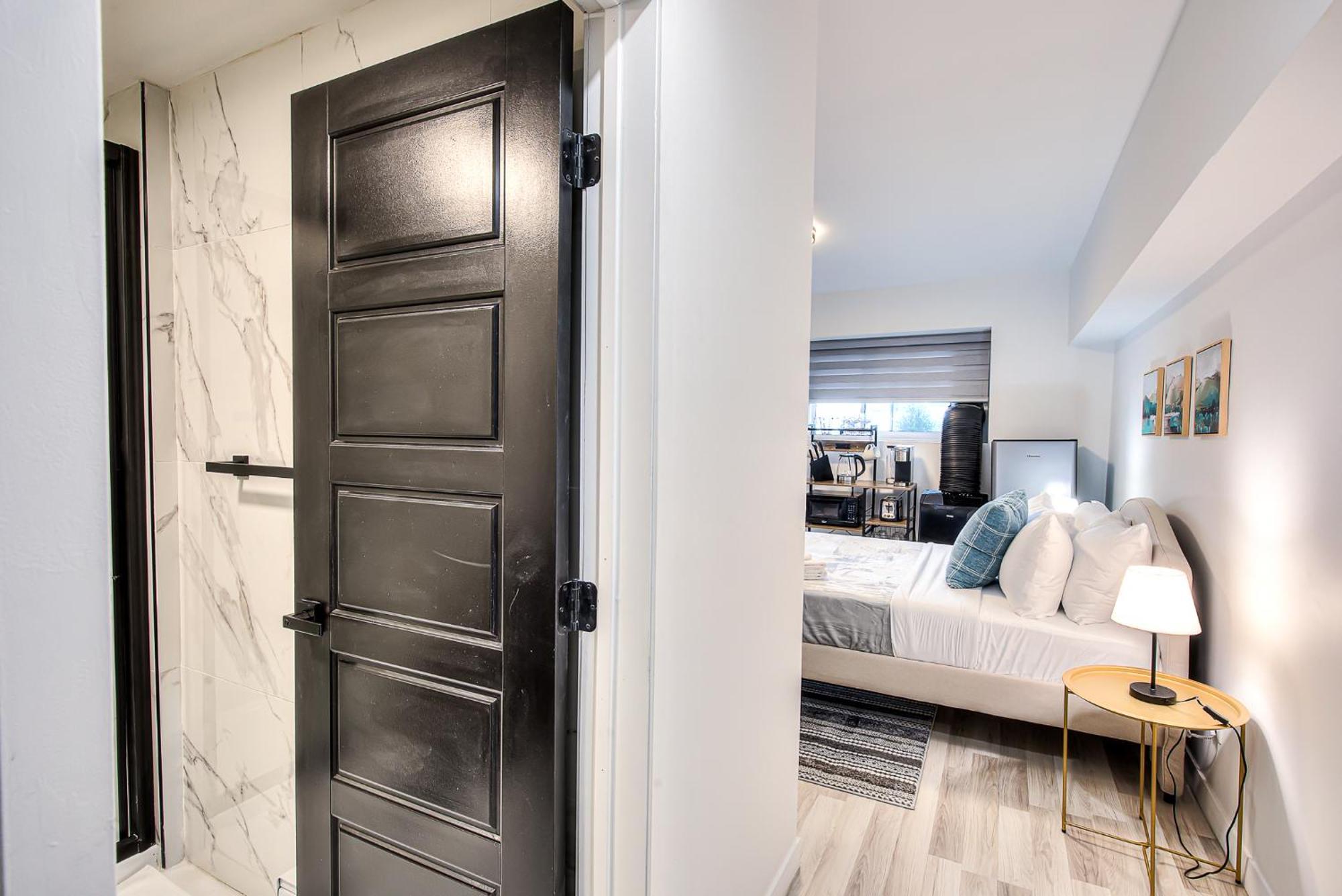 Ndg Dreams! New & Modern 3Br Easy City Life มอนทรีอัล ภายนอก รูปภาพ