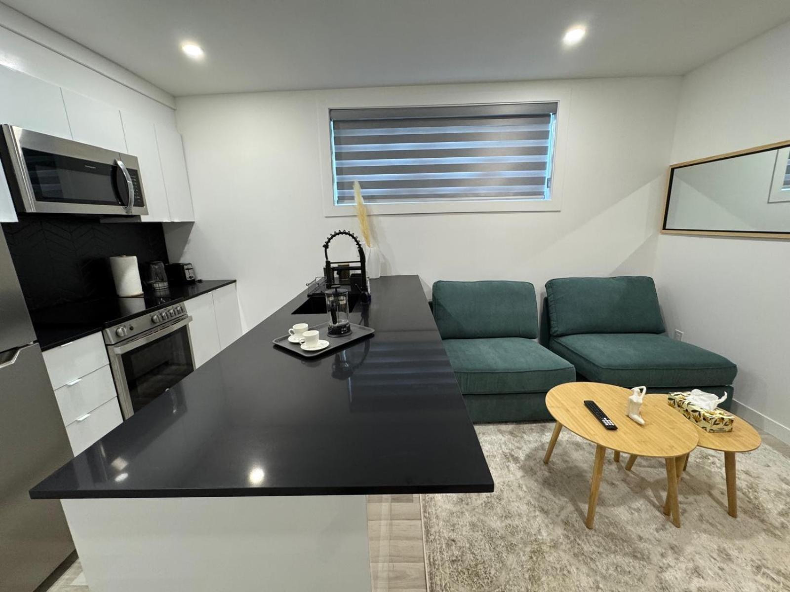 Ndg Dreams! New & Modern 3Br Easy City Life มอนทรีอัล ภายนอก รูปภาพ
