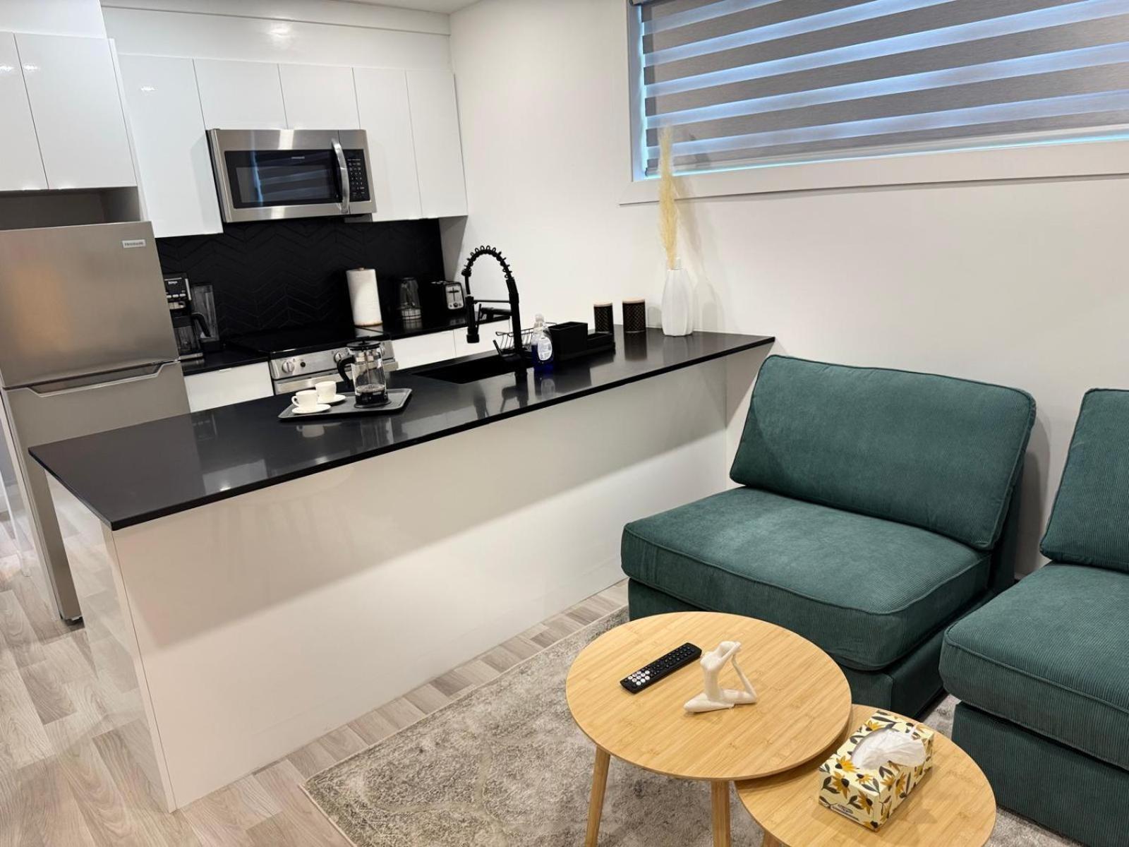 Ndg Dreams! New & Modern 3Br Easy City Life มอนทรีอัล ภายนอก รูปภาพ