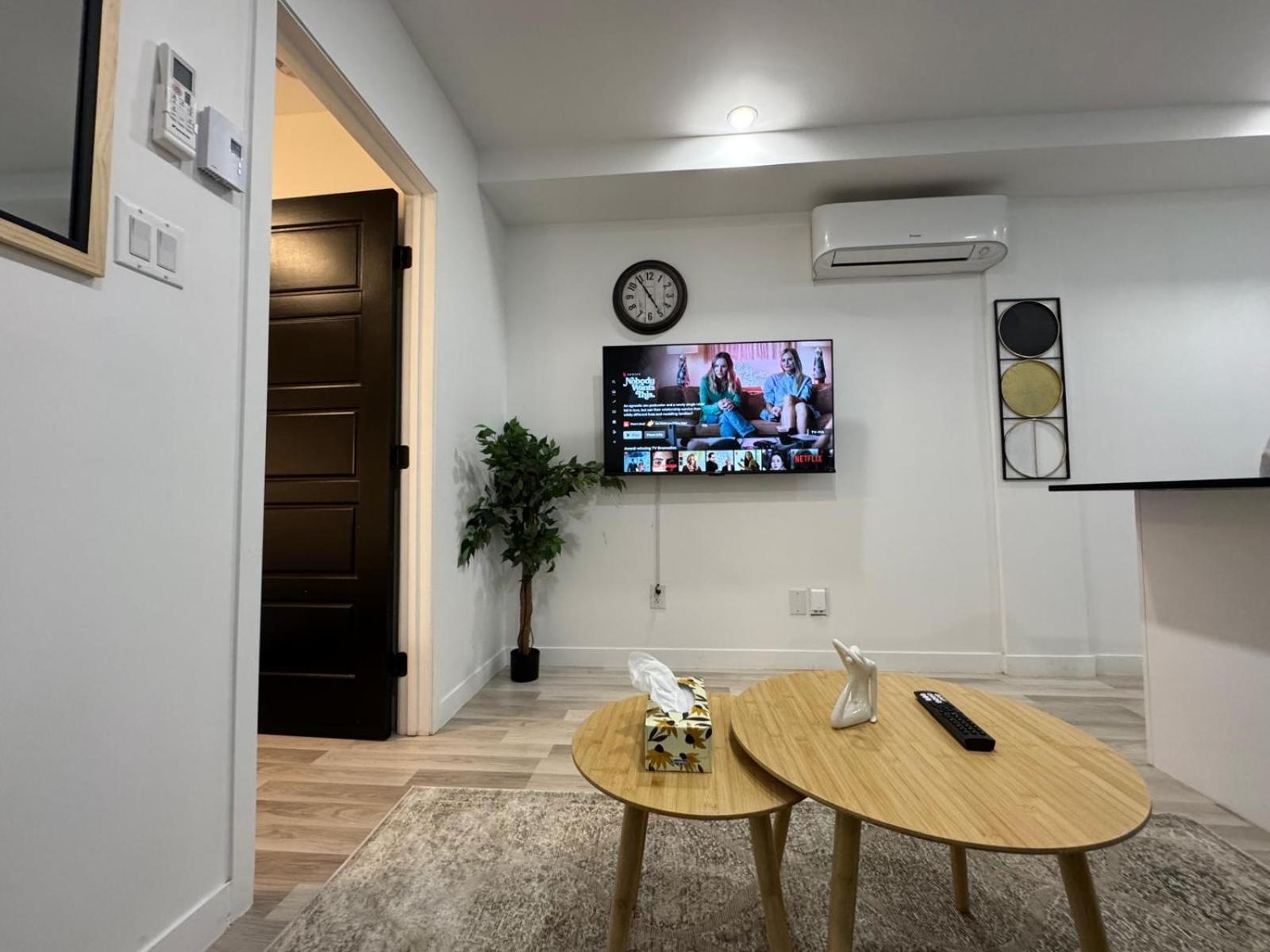 Ndg Dreams! New & Modern 3Br Easy City Life มอนทรีอัล ภายนอก รูปภาพ