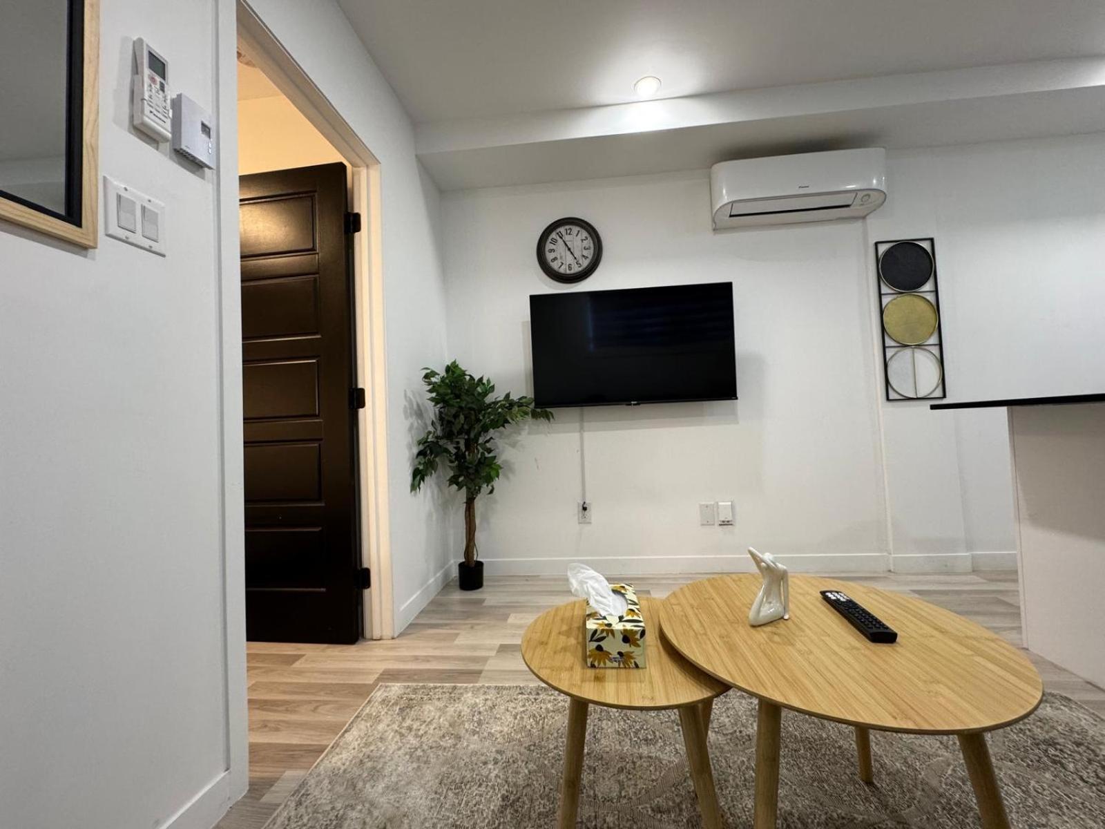 Ndg Dreams! New & Modern 3Br Easy City Life มอนทรีอัล ภายนอก รูปภาพ